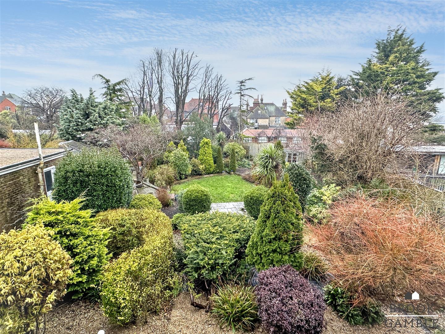 4 Bedroom House - Detached. Le Brun Road in Eastbourne, 37